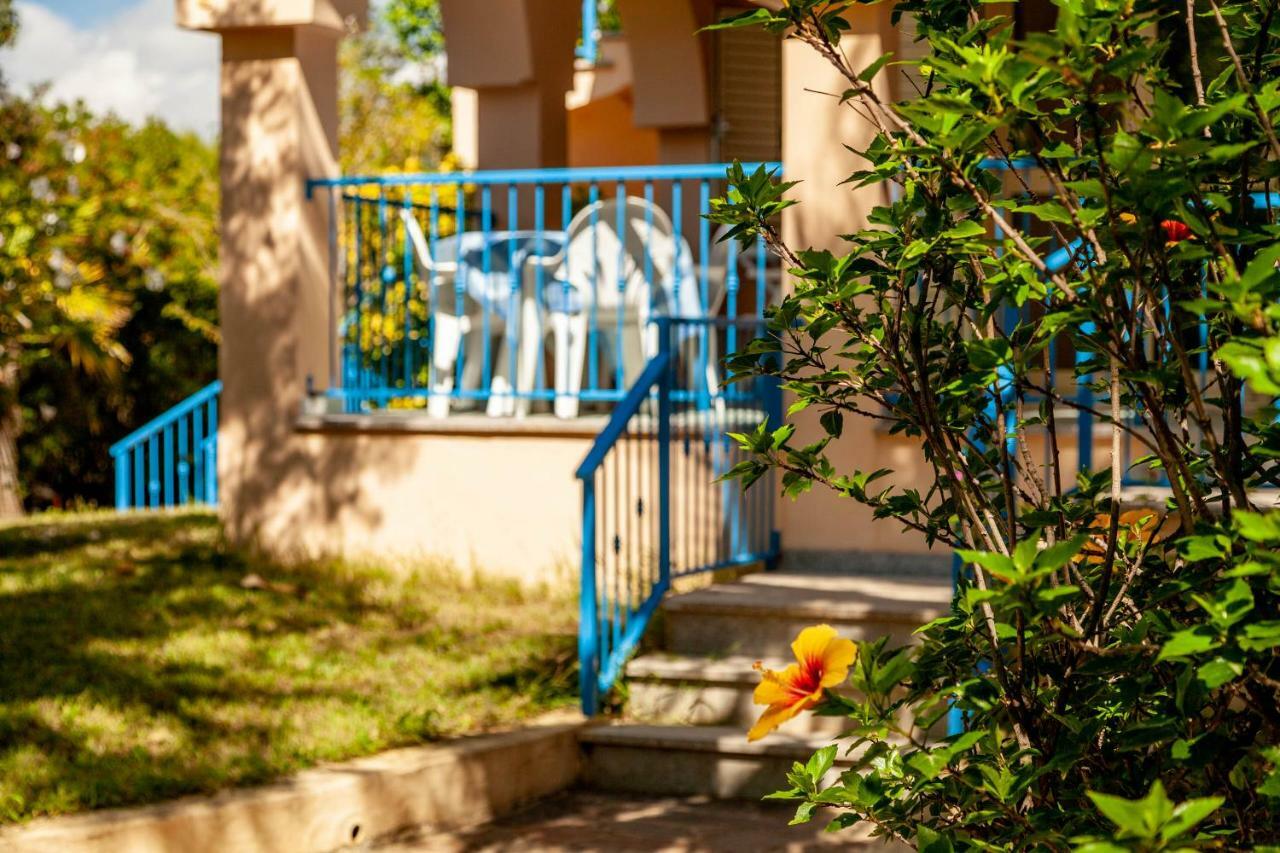 Mare Azzurro Aparthotel Cardedu Exterior photo